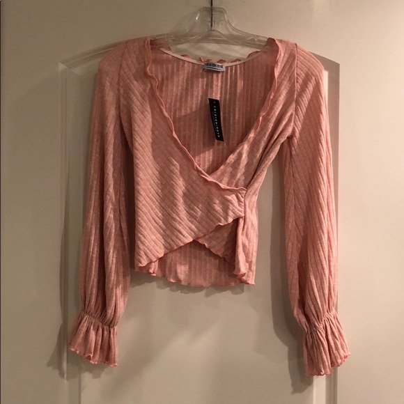 Soul Kiss Crop Top - Picture 6 of 6